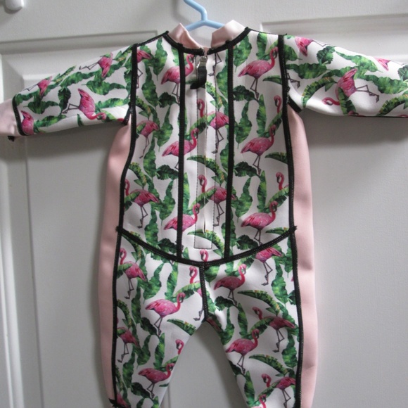 Aquajoy Warmsy - Premium Reversible Baby Wetsuit | Extra Warm Swimsuit for Babie - Picture 6 of 8